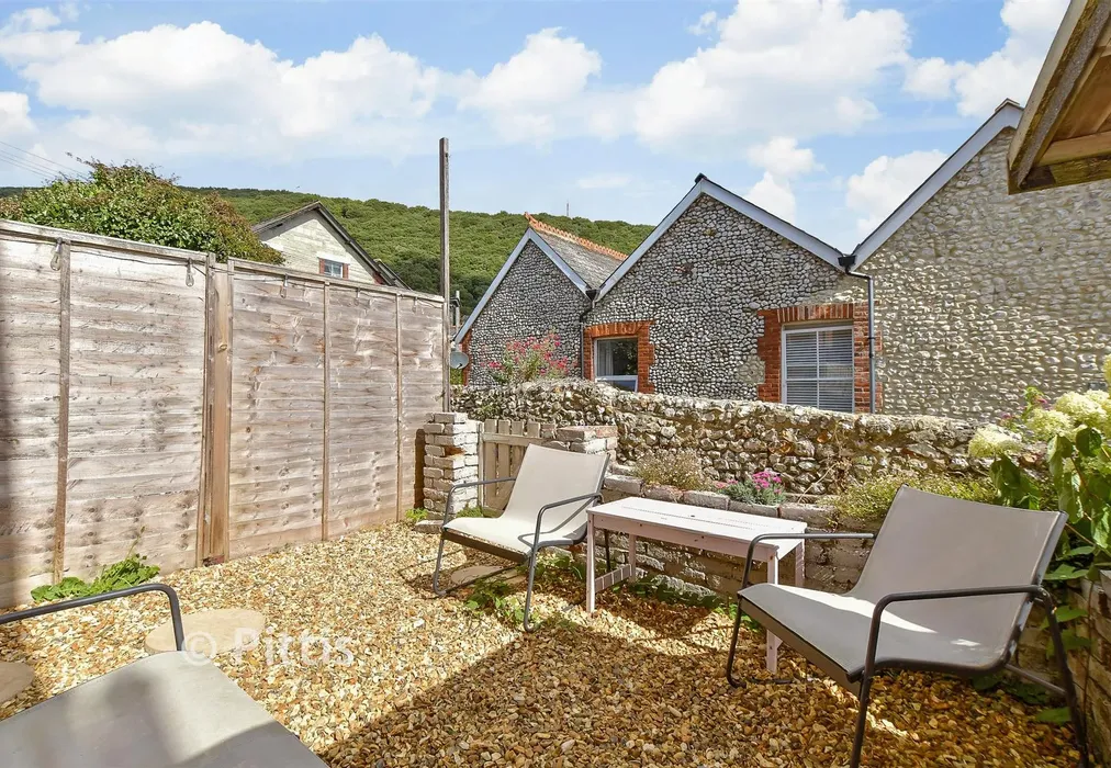 Rear Garden - Clarence Road, Ventnor, Isle of Wight - Wards of Kent
