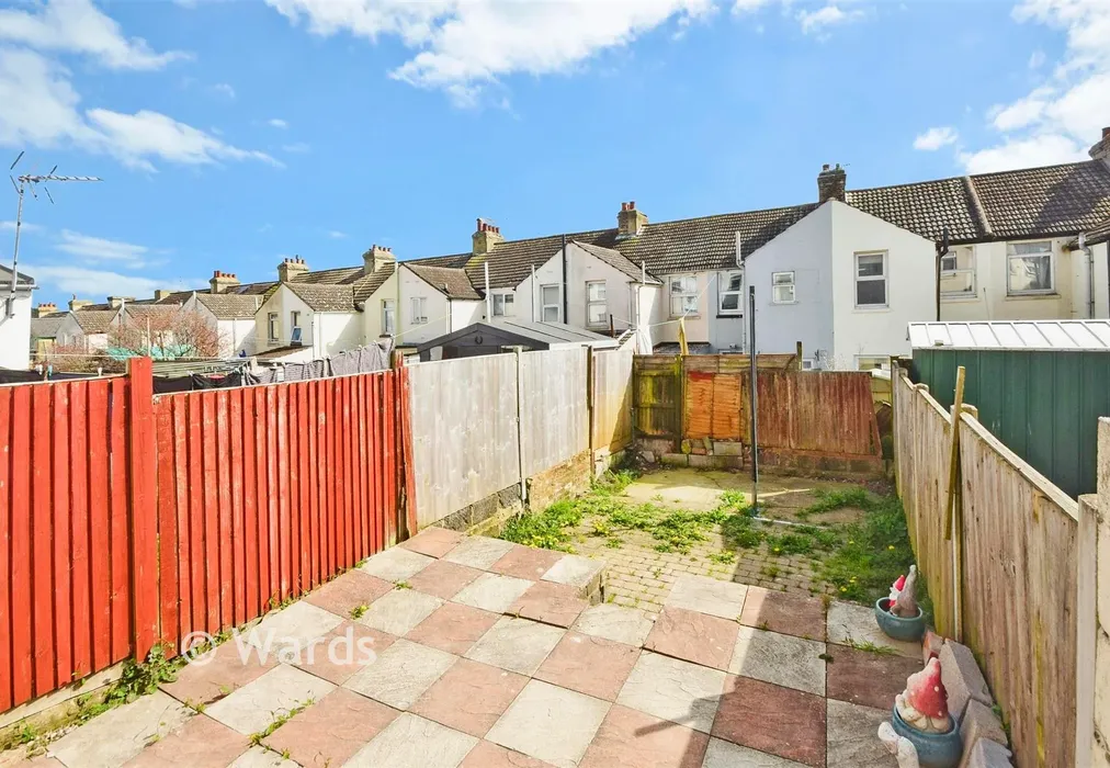 Garden.. - Lowther Road, Dover, Kent - Wards of Kent