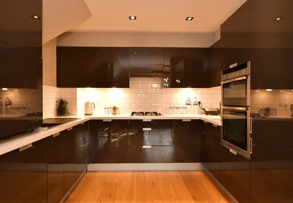 Kitchen - The Galleries, Warley, Brentwood, Essex - Wards of Kent