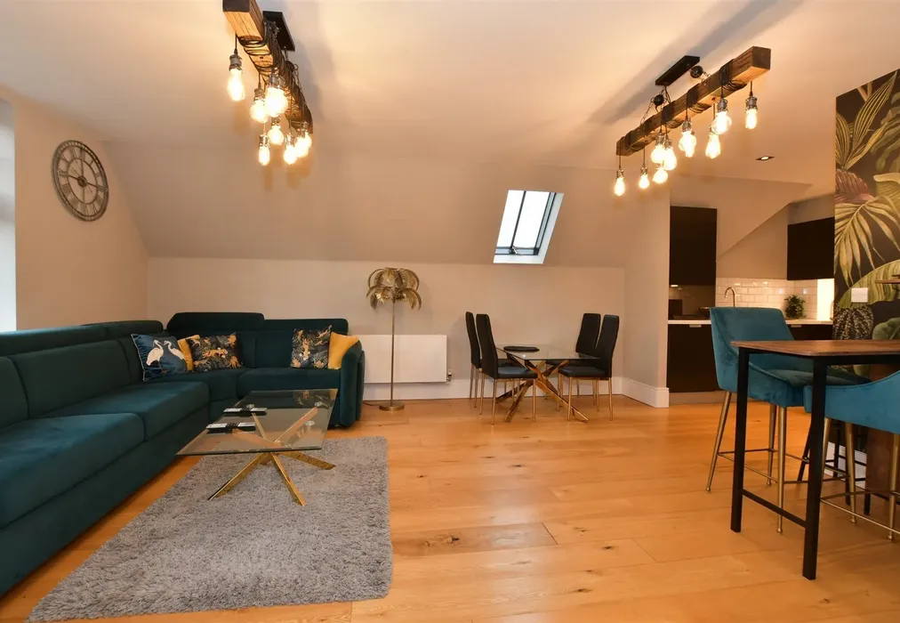 Lounge/Kitchen/Dining Room  - The Galleries, Warley, Brentwood, Essex - Wards of Kent