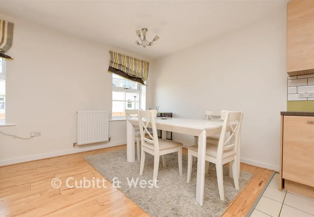 Dining Area - Warren Road, Reigate, Surrey - Wards of Kent