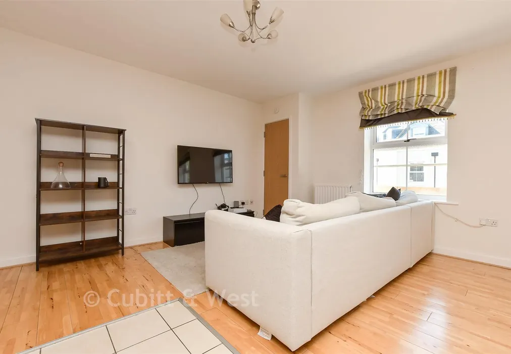 LoungeArea - Warren Road, Reigate, Surrey - Wards of Kent