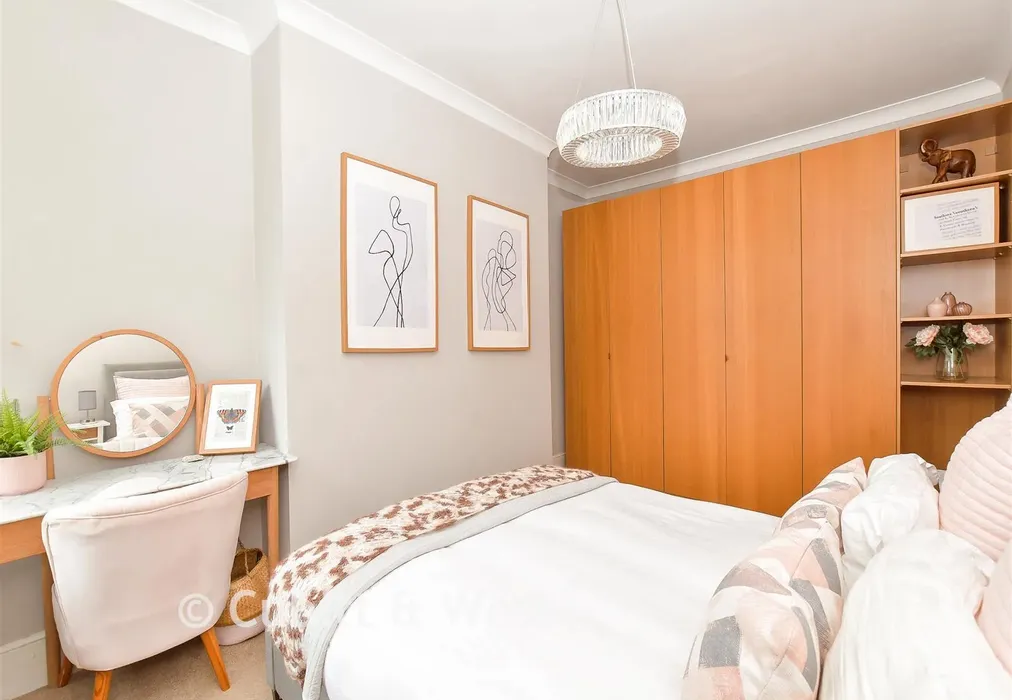 Bedroom - Clarence Parade, Southsea, Hampshire - Wards of Kent