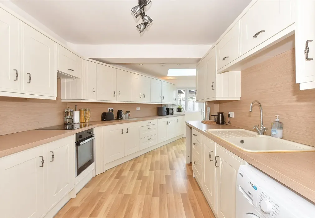 Kitchen/Diner - Grove Road, Wickhambreaux, Canterbury, Kent - Wards of Kent