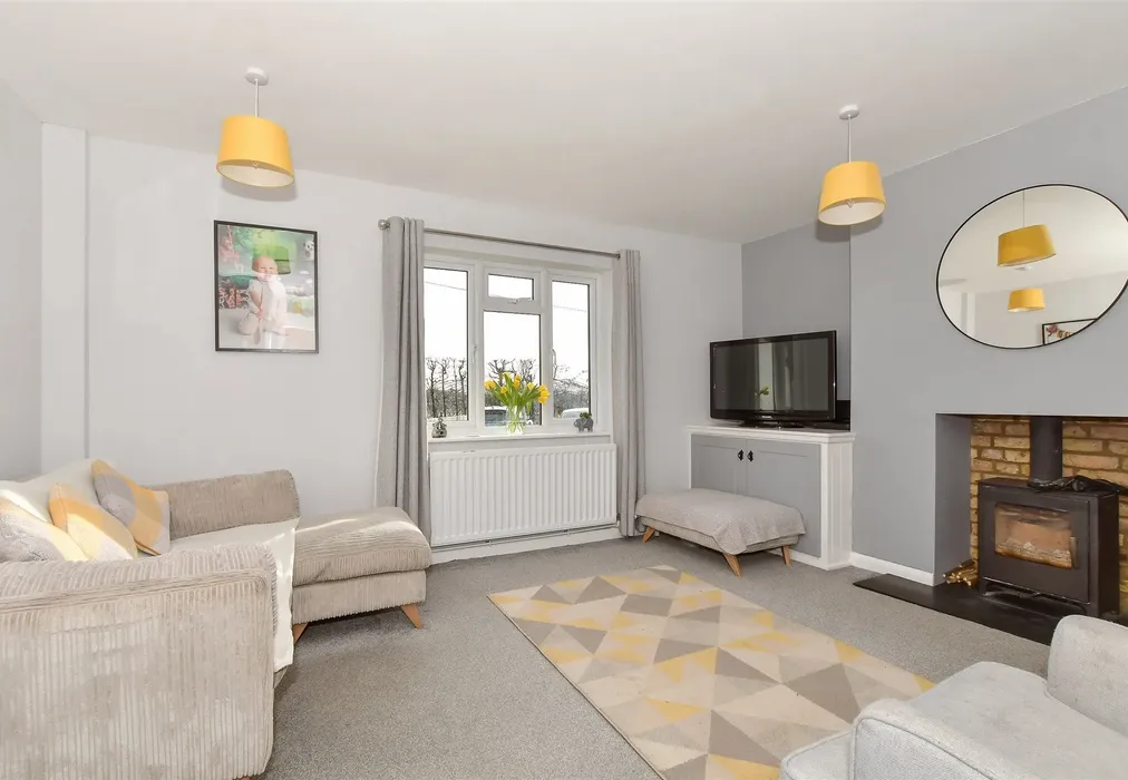 Lounge - Grove Road, Wickhambreaux, Canterbury, Kent - Wards of Kent