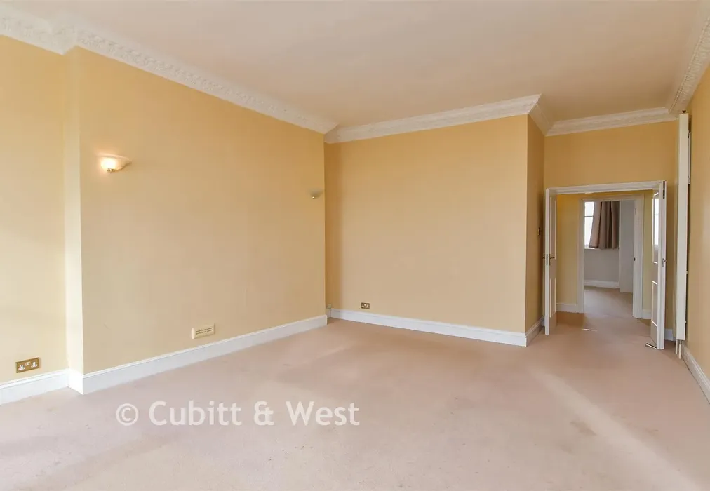 Lounge - Brunswick Terrace, Hove, East Sussex - Wards of Kent