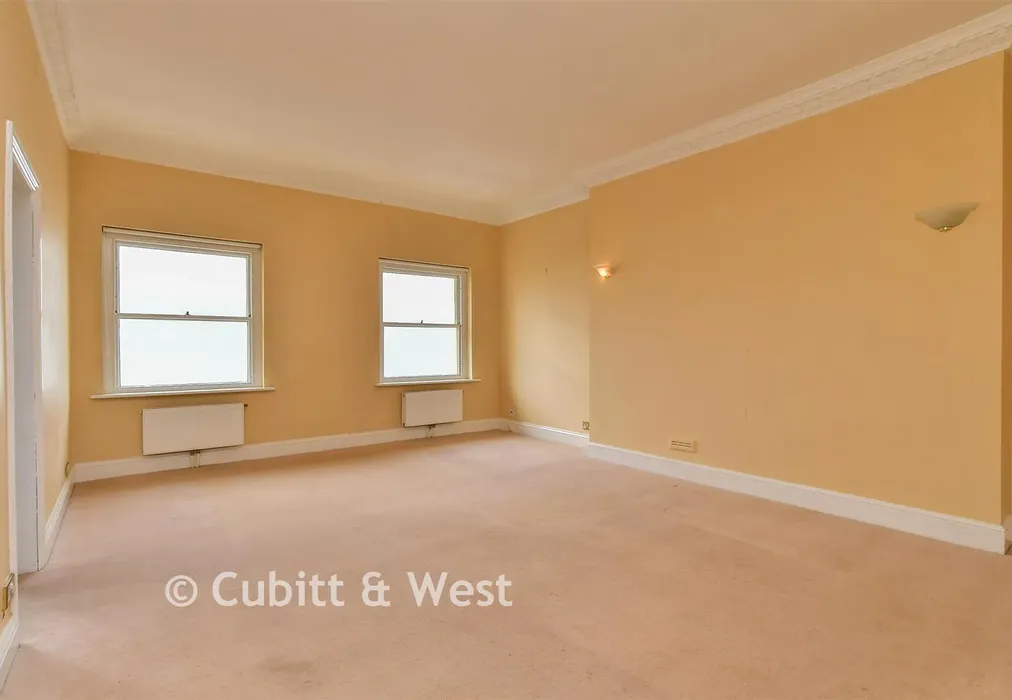 Lounge - Brunswick Terrace, Hove, East Sussex - Wards of Kent