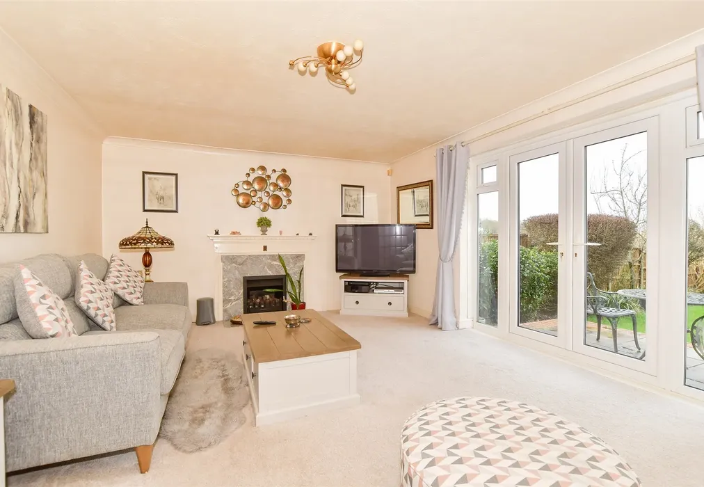 Lounge - Billingshurst Road, Ashington, West Sussex - Wards of Kent