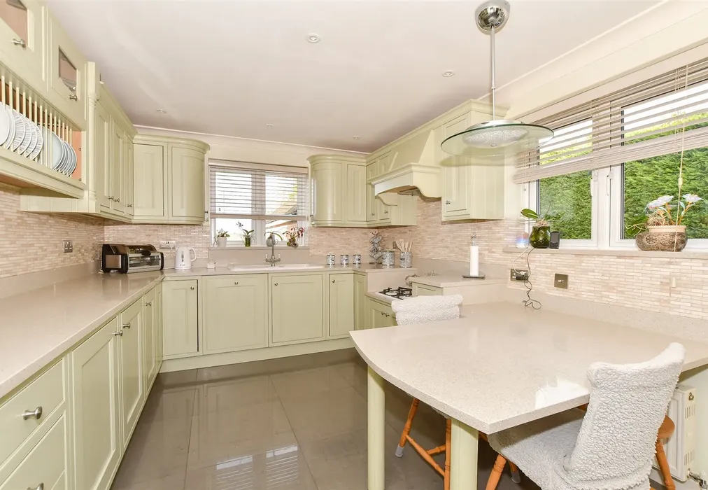Kitchen - Billingshurst Road, Ashington, West Sussex - Wards of Kent