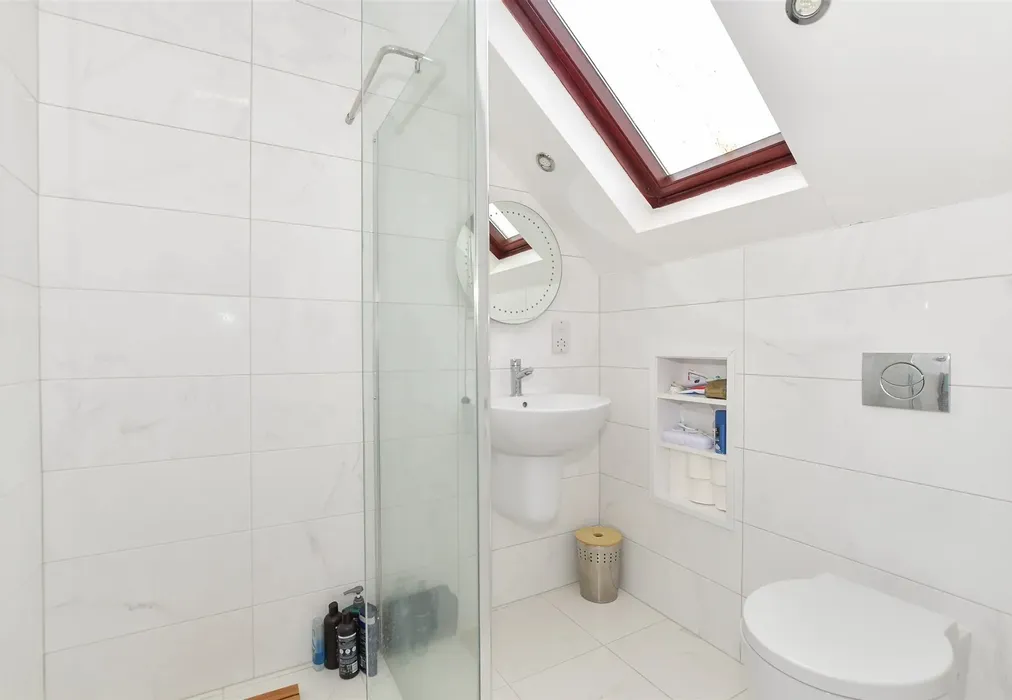 En-Suite Shower Room - Billingshurst Road, Ashington, West Sussex - Wards of Kent