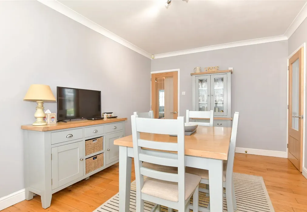 Dining Room - The Street, Oare, Faversham, Kent - Wards of Kent