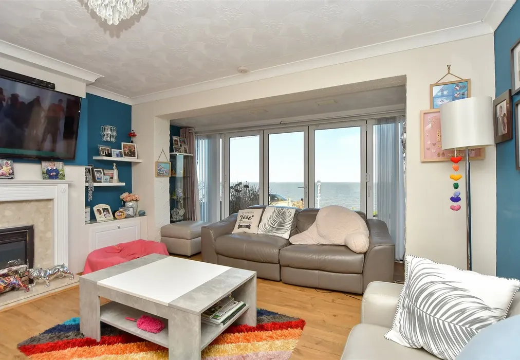 Lounge - The Leas, Minster-On-Sea, Sheerness, Kent - Wards of Kent