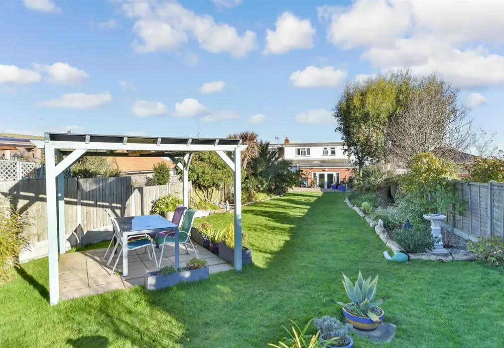Rear Garden - The Leas, Minster-On-Sea, Sheerness, Kent - Wards of Kent
