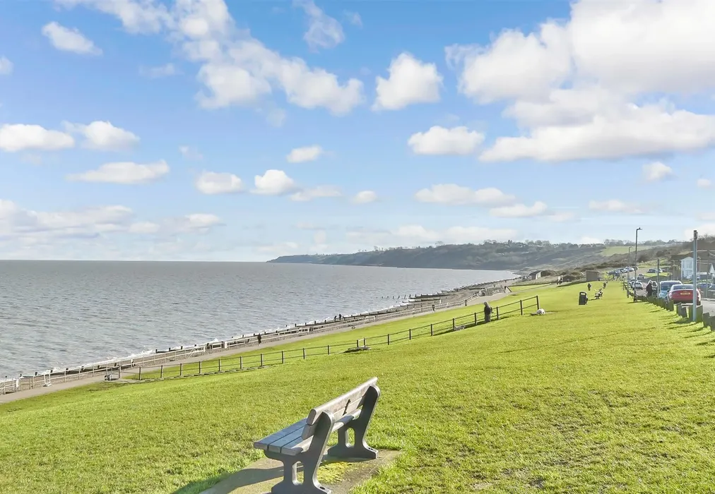 Surrounding Area - The Leas, Minster-On-Sea, Sheerness, Kent - Wards of Kent