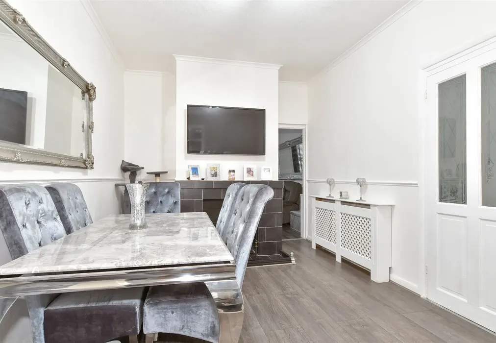 Dining Area - Winstanley Road, Sheerness, Kent - Wards of Kent