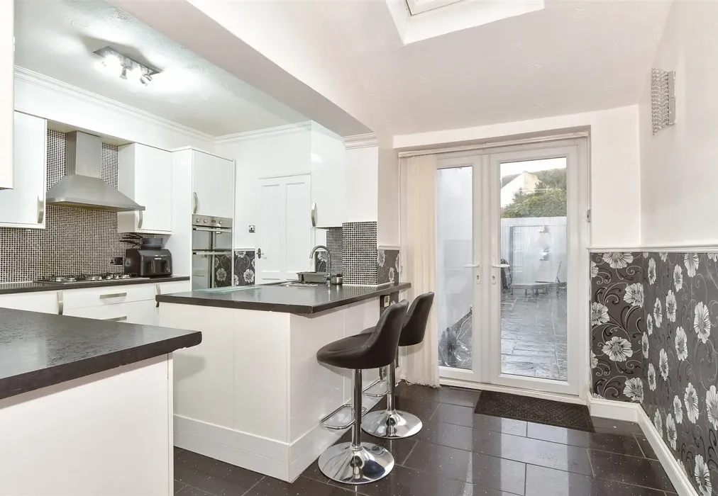 Breakfast Area - Winstanley Road, Sheerness, Kent - Wards of Kent