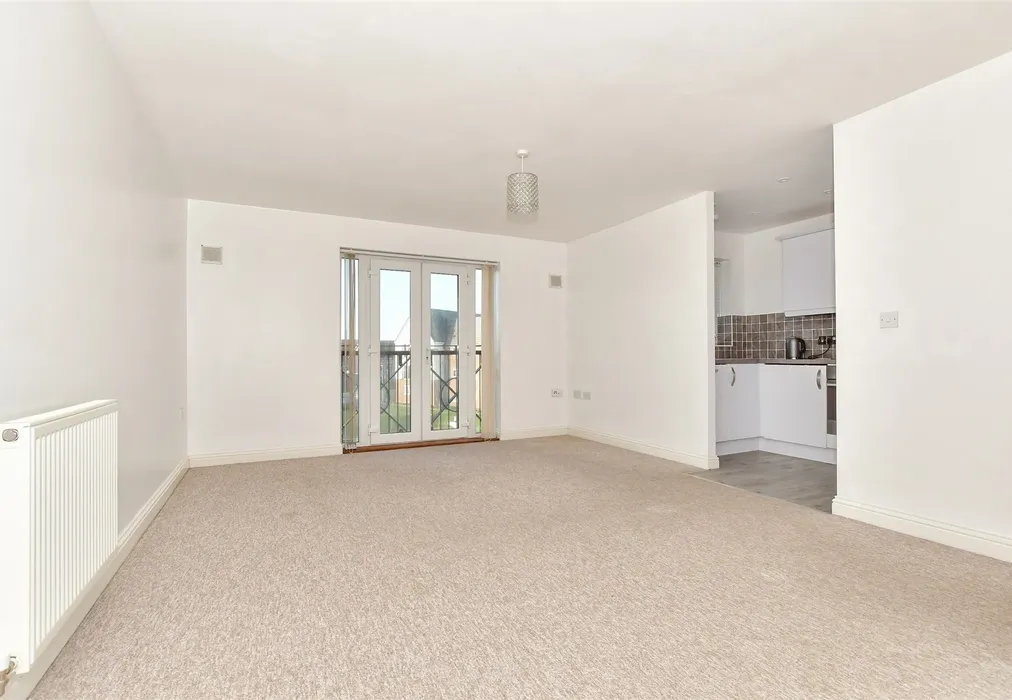 Lounge - Wherry Close, Margate, Kent - Wards of Kent