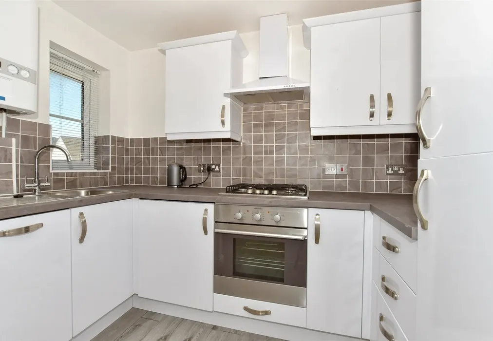 Kitchen - Wherry Close, Margate, Kent - Wards of Kent