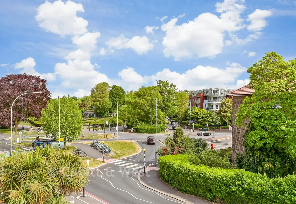Views To Front - Preston Road, Brighton, East Sussex - Wards of Kent
