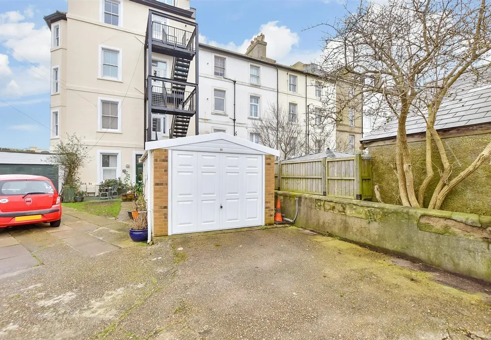 Garage - Marine Parade, Hythe, Kent - Wards of Kent