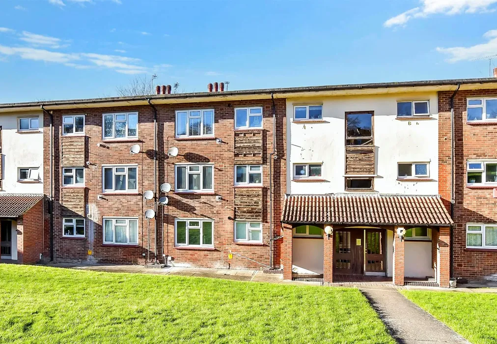 External Web - Sunderland Close, Rochester, Kent - Wards of Kent