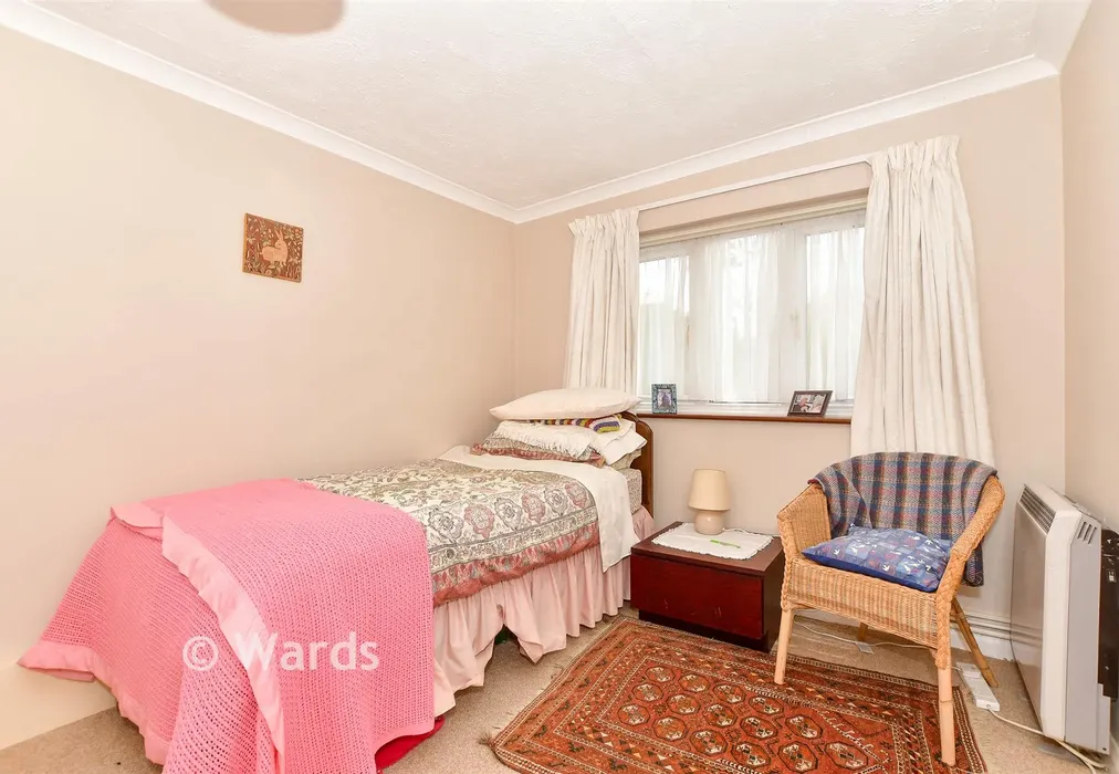 Bedroom 4 - The Green, Woodchurch, Ashford, Kent - Wards of Kent