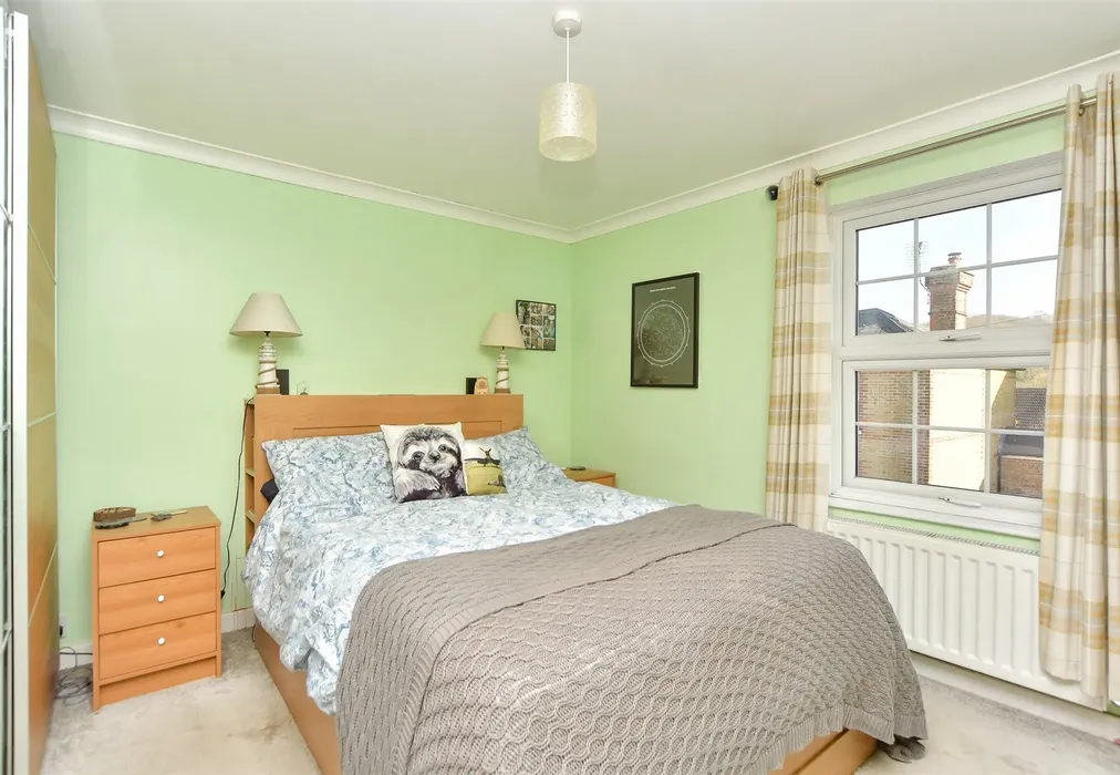 Bedroom 1 - Horselees Road, Boughton-Under-Blean, Faversham, Kent - Wards of Kent