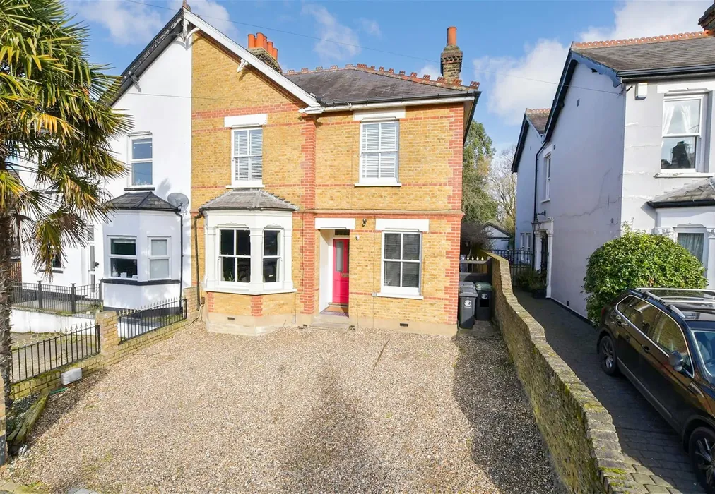 Front Web - Honey Lane, Waltham Abbey, Essex - Wards of Kent
