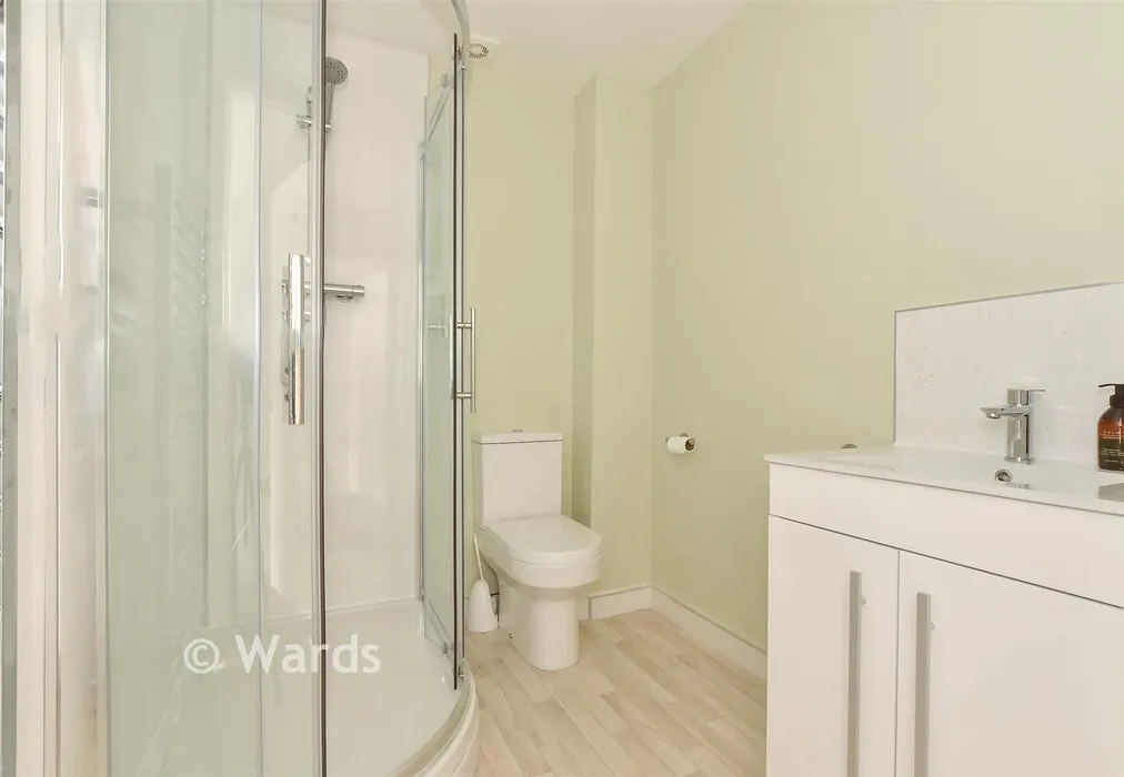 Shower Room - Stanley Road, Herne Bay, Kent - Wards of Kent