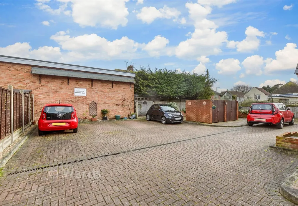 Driveway/Parking - Stanley Road, Herne Bay, Kent - Wards of Kent