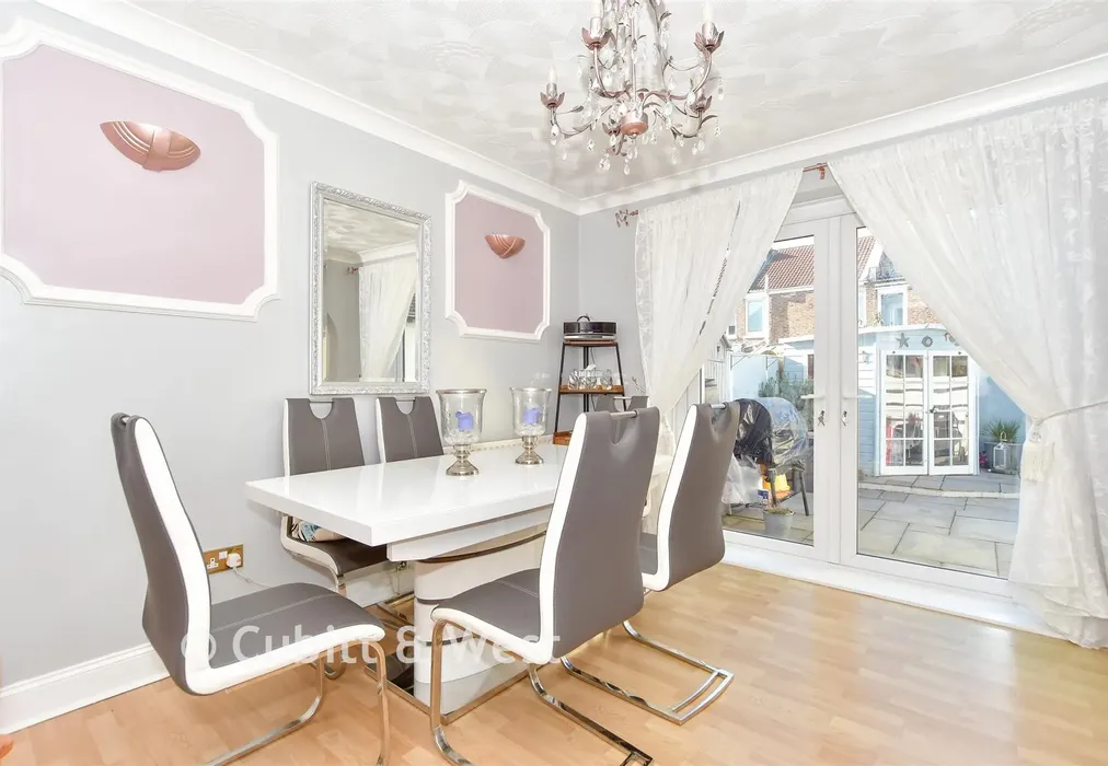 Dining Room - Minstead Road, Southsea, Hampshire - Wards of Kent