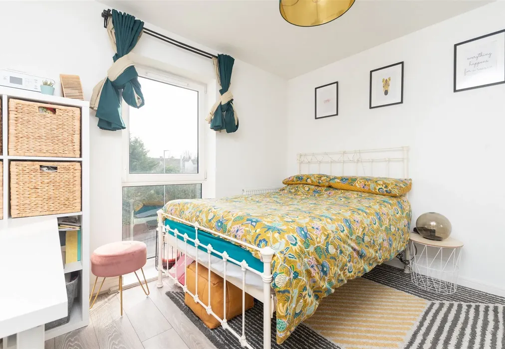 Bedroom 2 - Temple Hill, Dartford, Kent - Wards of Kent