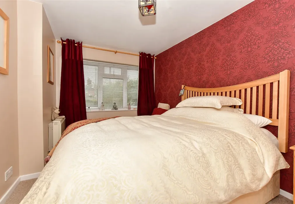 Bedroom 1 - School Road, Hothfield, Ashford, Kent - Wards of Kent