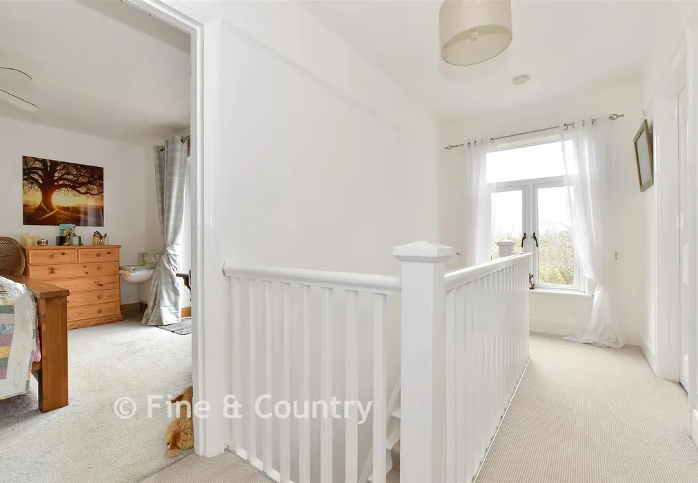 Internal Lifestyle Photograph - Harbors Lake Lane, Newchurch, Sandown, Isle of Wight - Wards of Kent