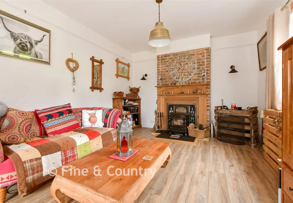 Lounge - Harbors Lake Lane, Newchurch, Sandown, Isle of Wight - Wards of Kent