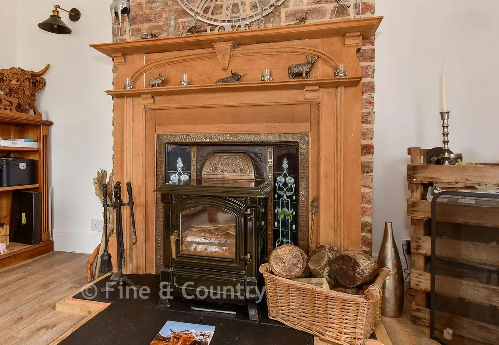 Internal Feature - Harbors Lake Lane, Newchurch, Sandown, Isle of Wight - Wards of Kent