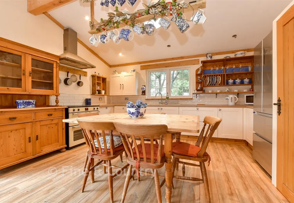 Annex Kitchen/ Living Room - Harbors Lake Lane, Newchurch, Sandown, Isle of Wight - Wards of Kent