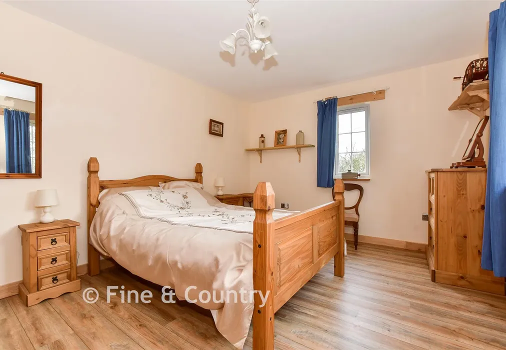 Annex Bedroom 3 - Harbors Lake Lane, Newchurch, Sandown, Isle of Wight - Wards of Kent