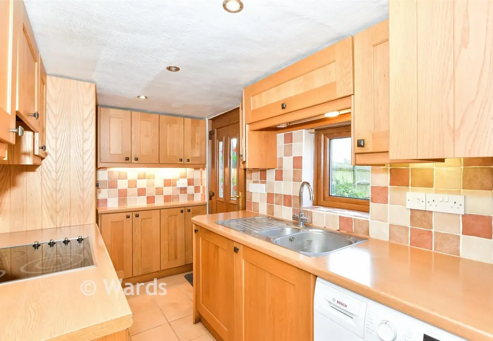 Kitchen - North Street, Sutton Valence, Maidstone, Kent - Wards of Kent