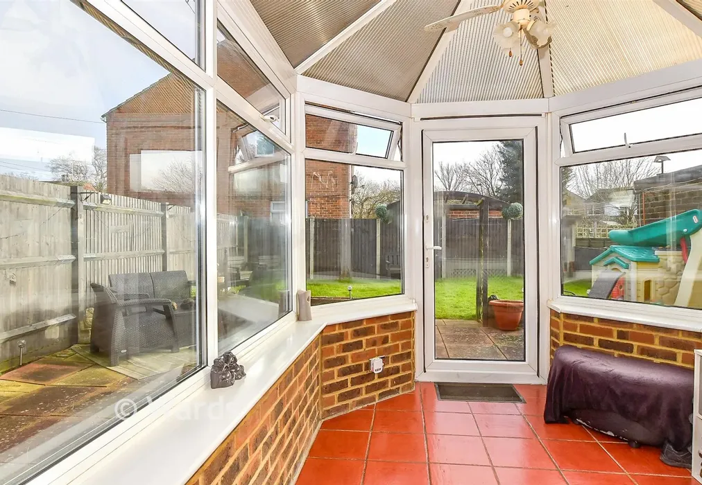 Conservatory - Thatch Barn Road, Headcorn, Ashford, Kent - Wards of Kent