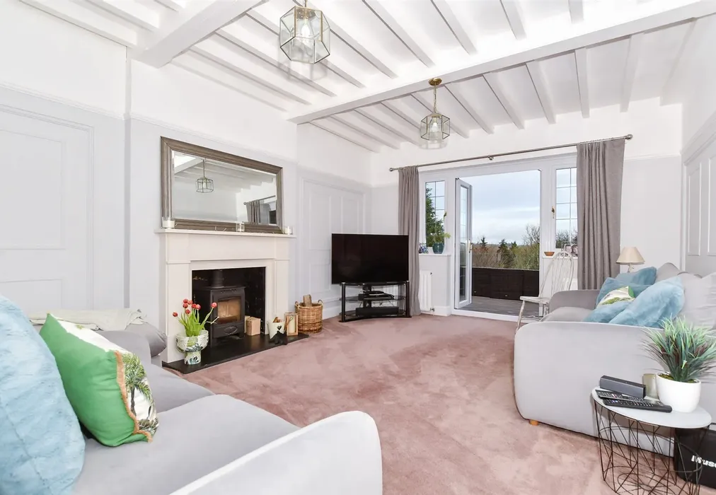 Internal Lifestyle Photograph - Argyle Road, Southborough, Tunbridge Wells, Kent - Wards of Kent