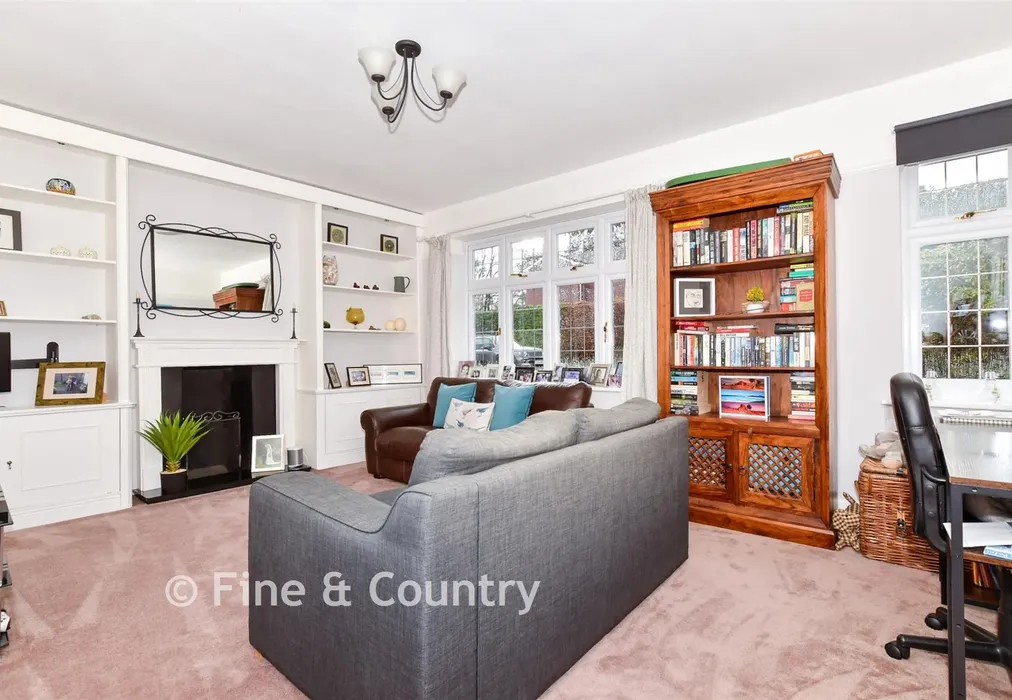 Family Room - Argyle Road, Southborough, Tunbridge Wells, Kent - Wards of Kent
