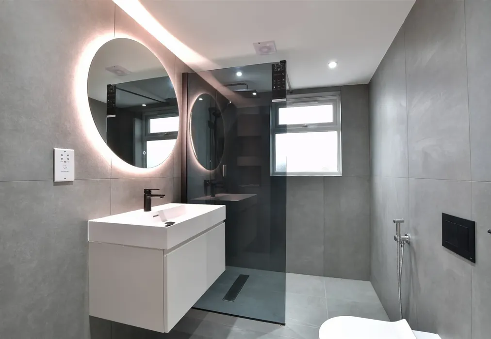 Shower Room - Barking Road, East Ham, London - Wards of Kent