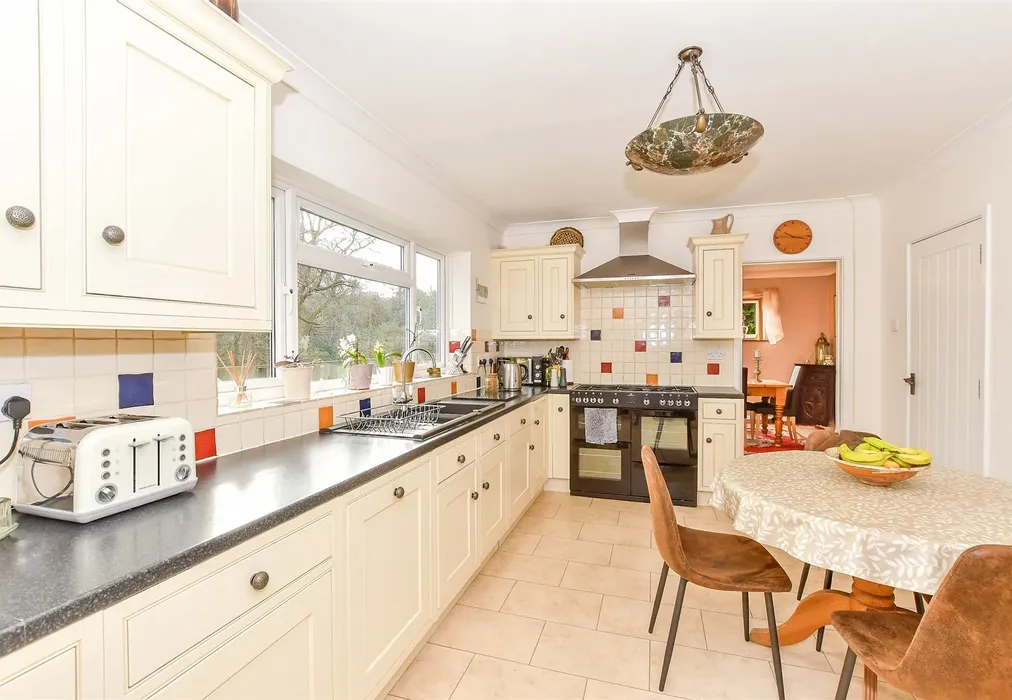 Kitchen/Breakfast Room - Birling Drive, Tunbridge Wells, Kent - Wards of Kent