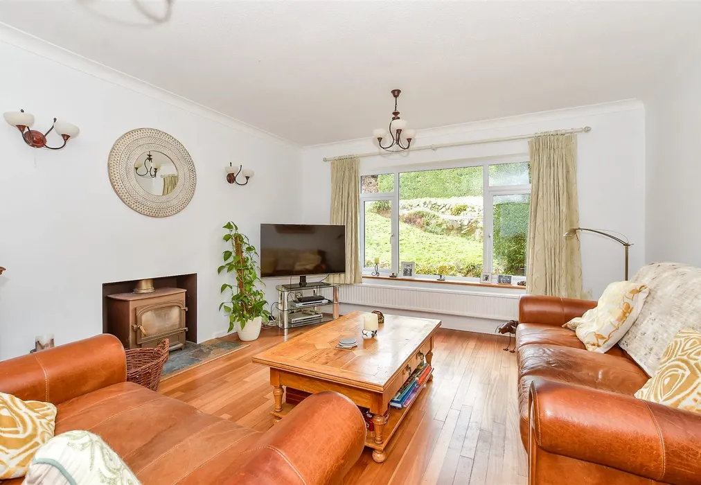 Living Room - Birling Drive, Tunbridge Wells, Kent - Wards of Kent