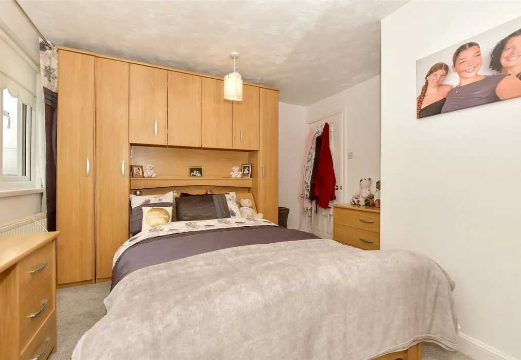 Bedroom 1 - Hoades Wood Road, Sturry, Canterbury, Kent - Wards of Kent