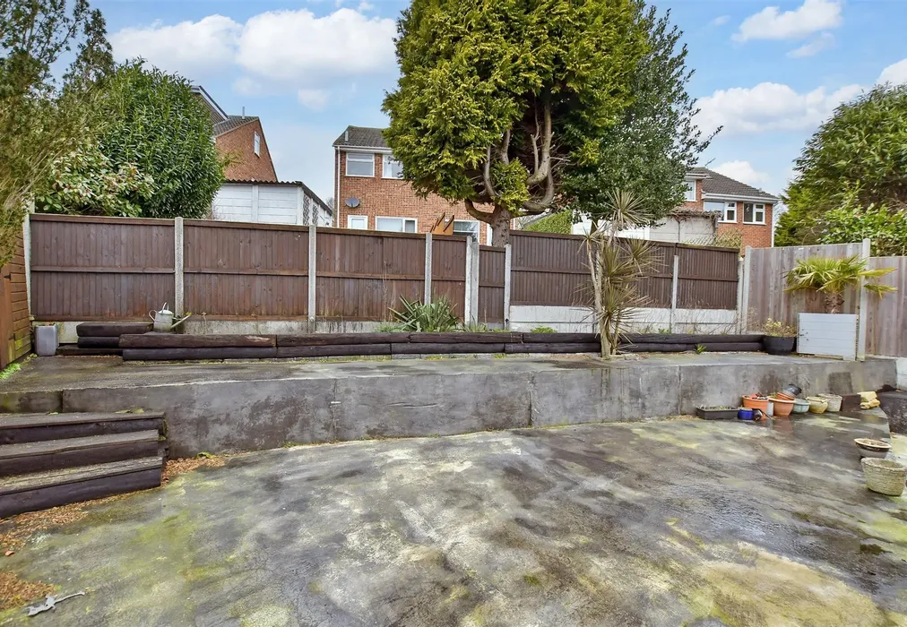 Rear Garden - Hoades Wood Road, Sturry, Canterbury, Kent - Wards of Kent
