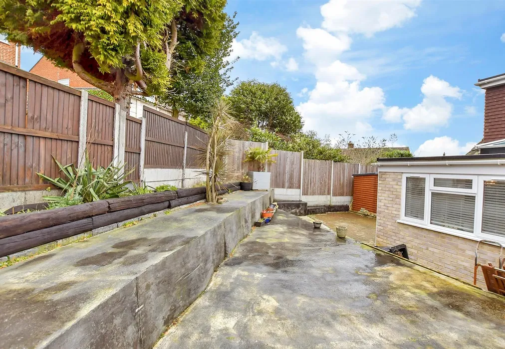 Rear Garden - Hoades Wood Road, Sturry, Canterbury, Kent - Wards of Kent