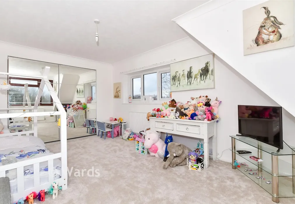 Bedroom 2 - Fairbourne Lane, Harrietsham, Maidstone, Kent - Wards of Kent
