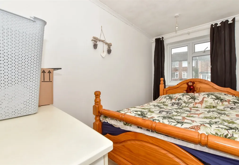 Bedroom 2 - Roseholme, Maidstone, Kent - Wards of Kent